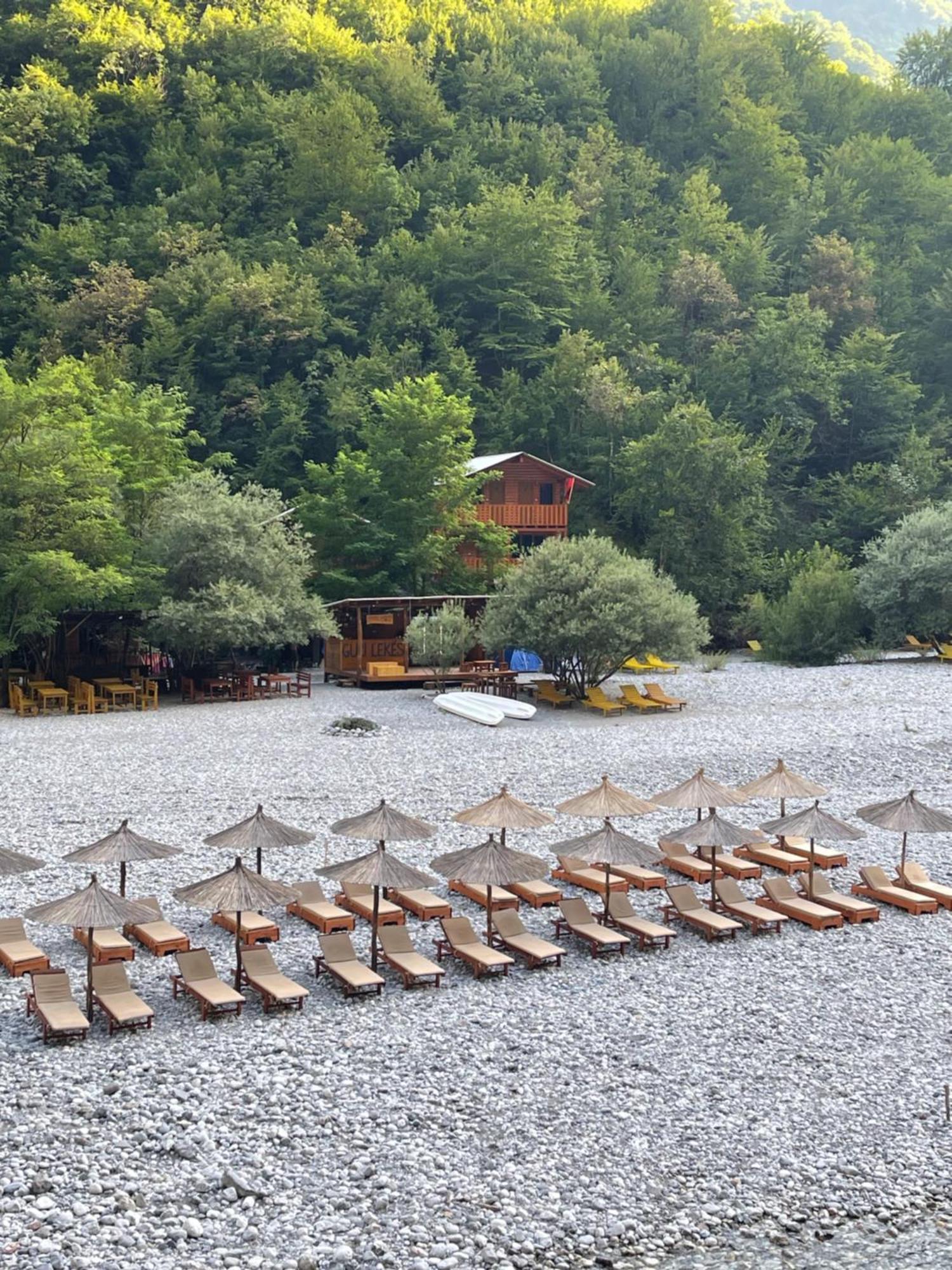 Guri I Lekes Guesthouse Shkodër Esterno foto