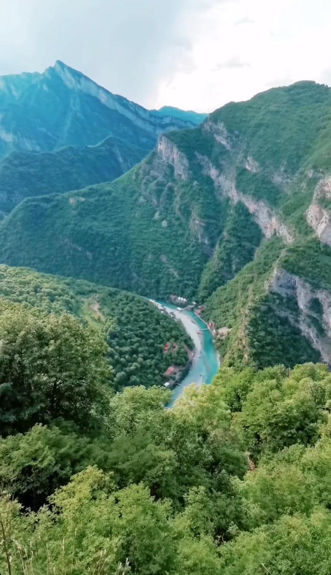 Guri I Lekes Guesthouse Shkodër Esterno foto